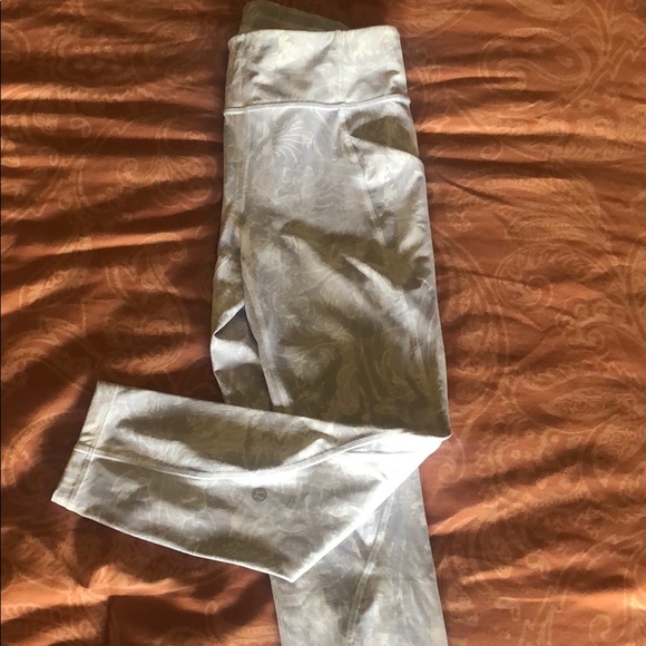 lululemon athletica Pants - Lululemon 🍋 Time to Sweat crop 6